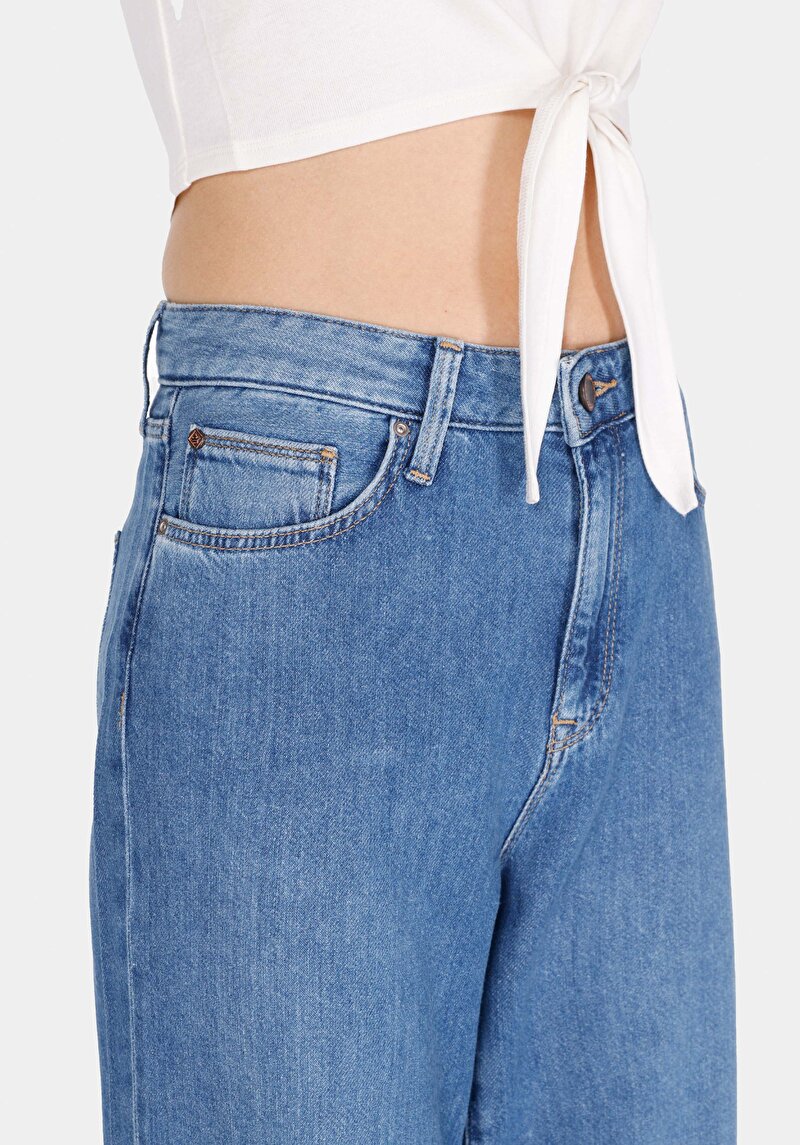 Afișați detalii pentru Blugi İndigo Pentru Femei Regular Fit