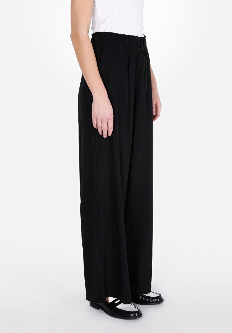 Imagine a Pantaloni De Dama Negru Regular Fit Cl1074805