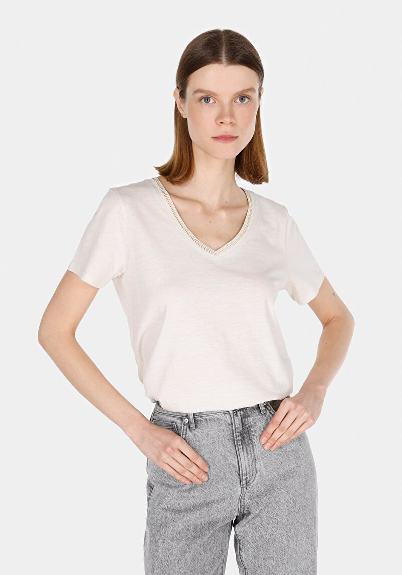 Imagine a Regular Fit V-Neck Drept Tricou Cu Mânecă Scurtă Bej Pentru Femei