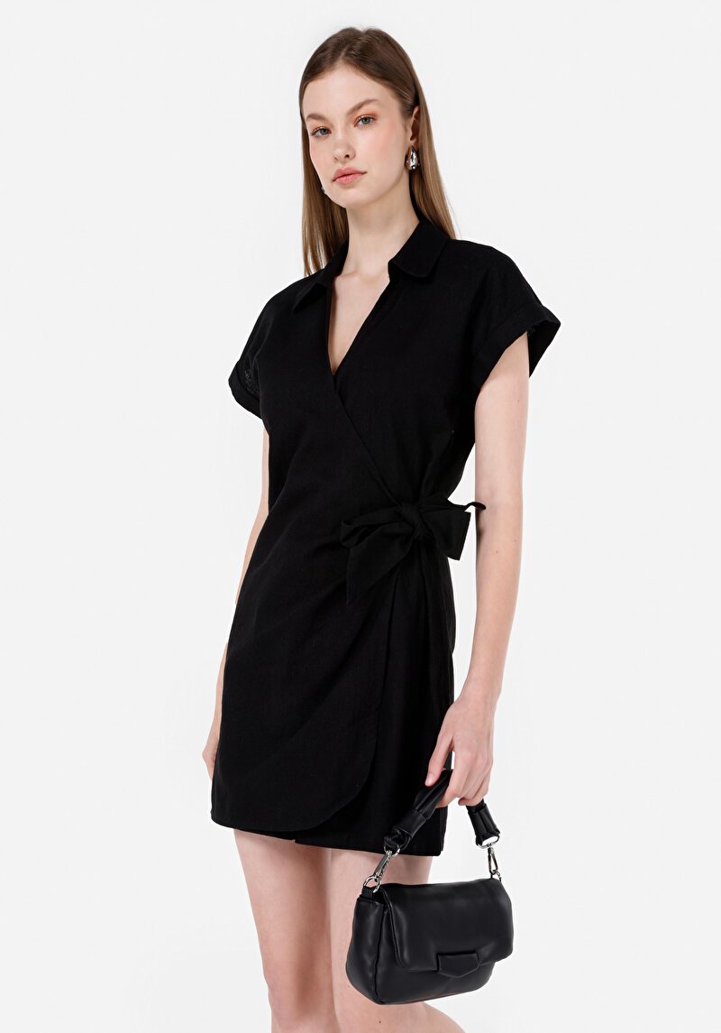 Imagine a Rochie Neagră Pentru Femei Regular Fit