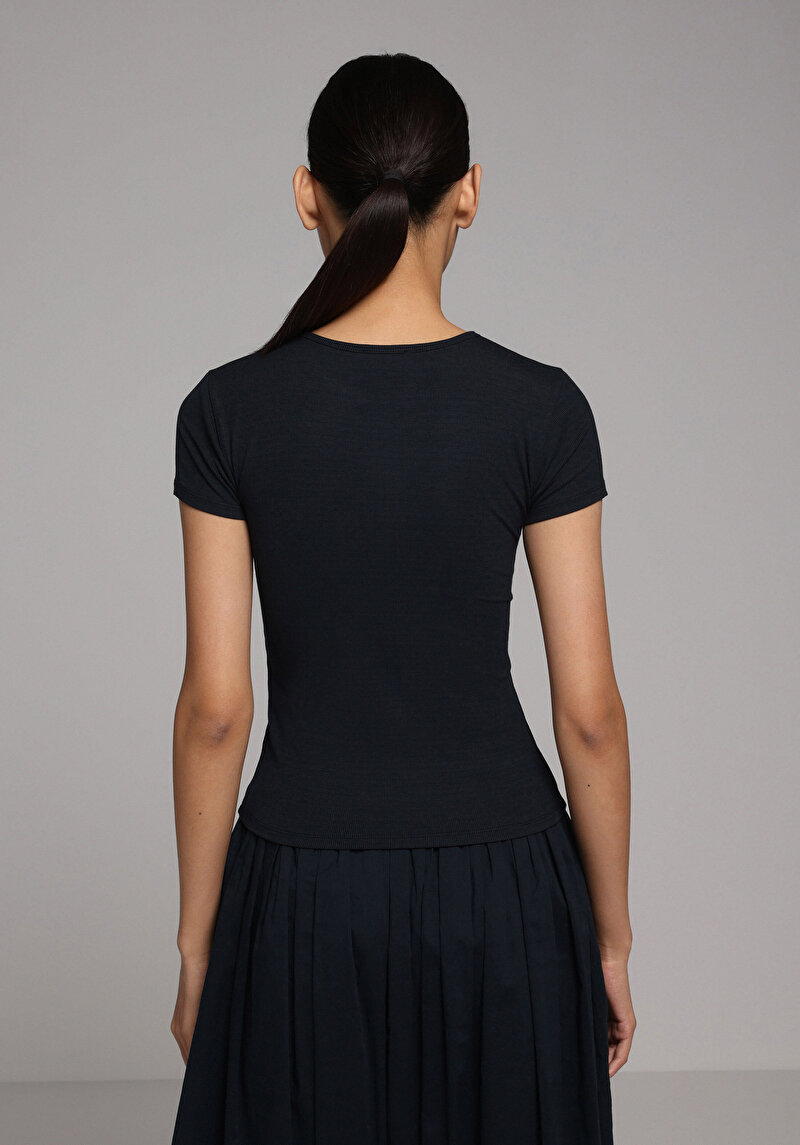 Imagine a Tricou Cu Maneca Scurta De Dama Negru Slim Fit  Cl1068560