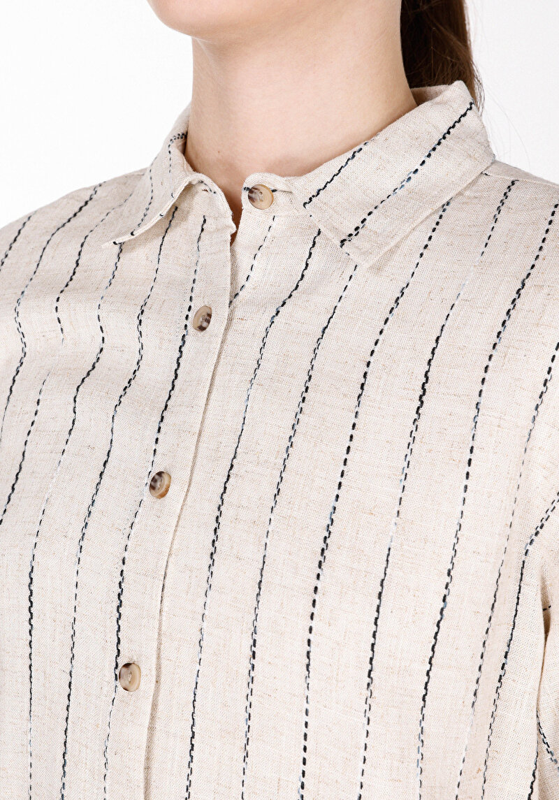 Imagine a Camasa Cu Maneca Lunga De Dama Bej Regular Fit Cl1073306