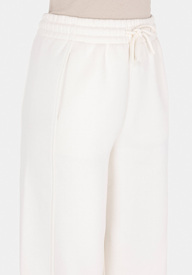 Afișați detalii pentru Pantaloni De Trening De Dama Alb Regular Fit  Cl1072785