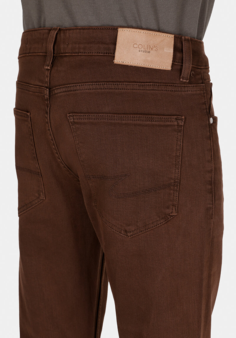 Afișați detalii pentru Pantaloni De Barbati Denim Straight Fit 044 Karl Cl1072205