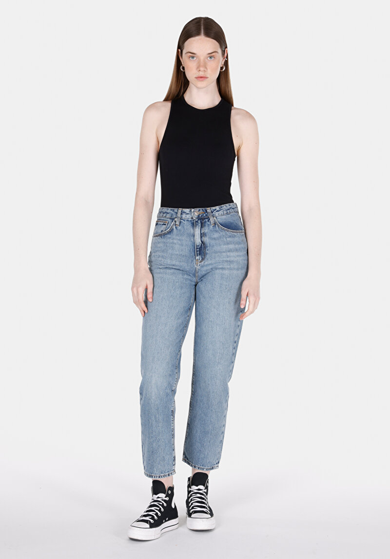 Imagine a Drept Fit Talie Ascendentă Picior Drept Blugi İndigo Pentru Femei