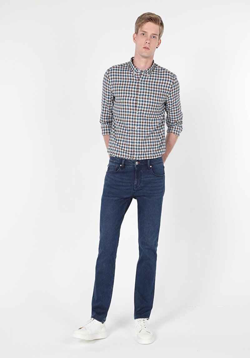 Imagine a Pantaloni De Barbati Denim Straight Fit 044 Karl Cl1060737