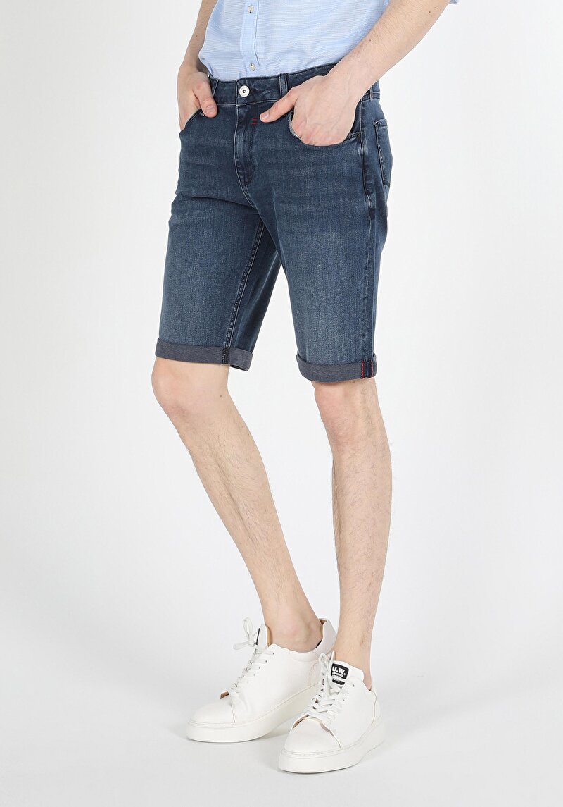 Imagine a Short / Pantaloni Scurti De Barbati Denim Straight Fit 044 Karl Cl1059344