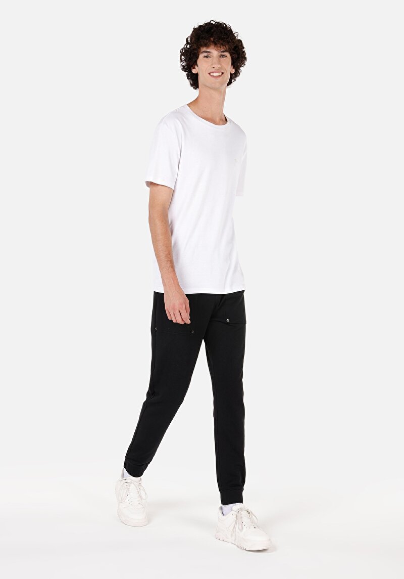 Imagine a Pantaloni De Trening De Barbati Negru Slim Fit Cl1070122