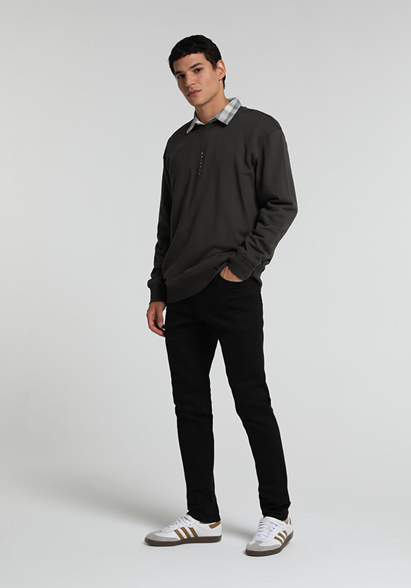 Imagine a Blugi Negri Pentru Bărbați Cu Talie Joasă Și Talie İngustă Slim Fit