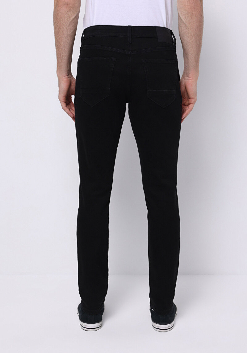 Imagine a Blugi Negri Pentru Bărbați Cu Talie Joasă Și Talie İngustă Slim Fit