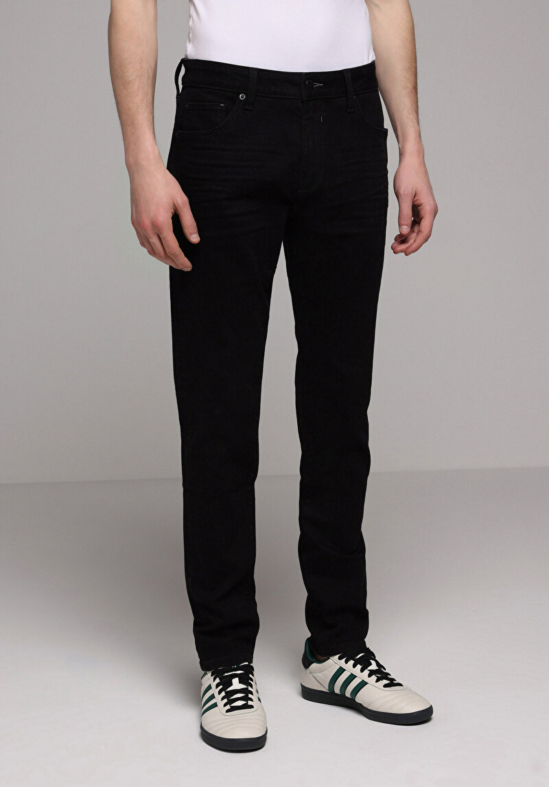 Imagine a Blugi Negri Pentru Bărbați Cu Talie Joasă Și Talie İngustă Slim Fit