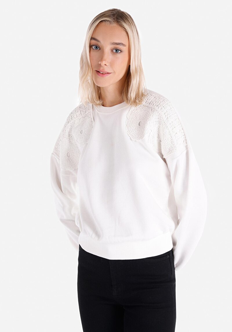 Imagine a Hanorac / Bluza De Dama Alb Regular Fit  Cl1065290