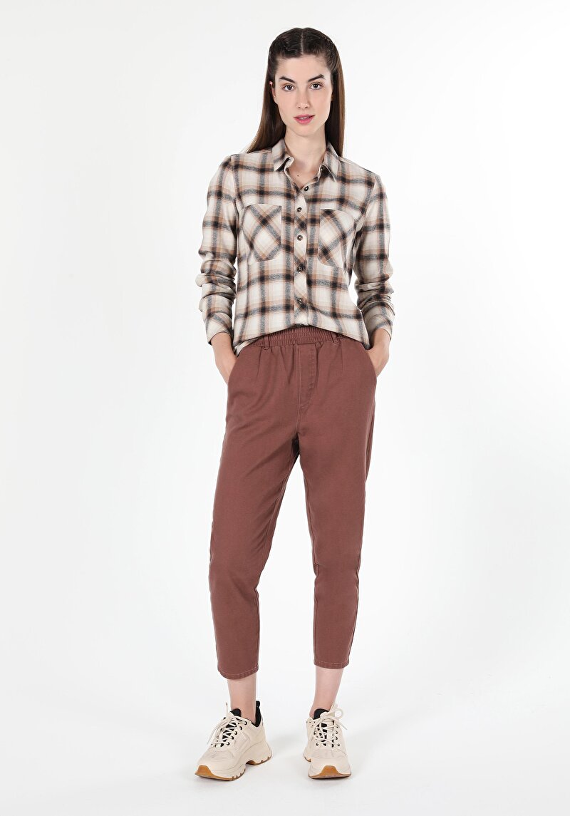 Imagine a Cămașă Cu Gât În Carouri Cămașă Cu Mânecă Lungă Bej Pentru Femei