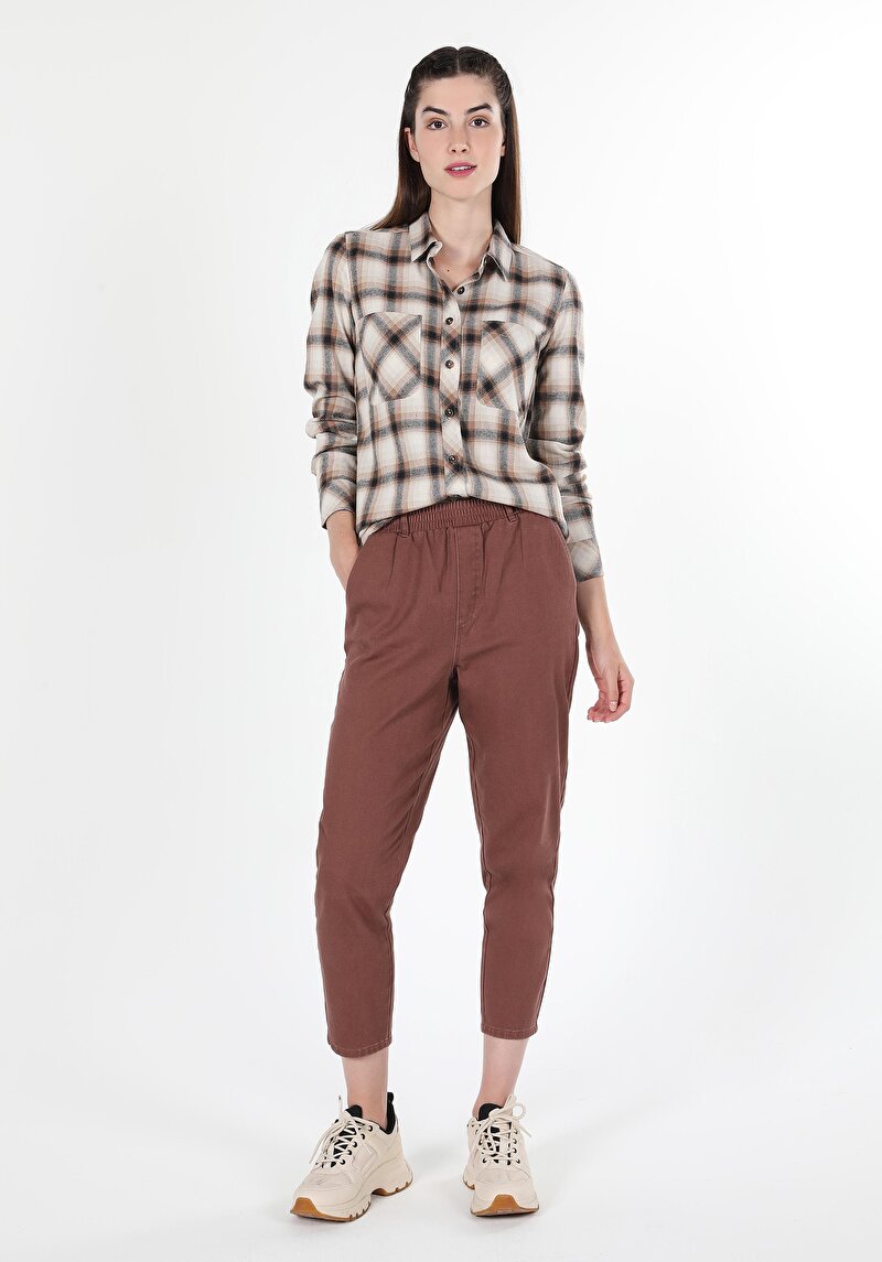 Afișați detalii pentru Cămașă Cu Gât În Carouri Cămașă Cu Mânecă Lungă Bej Pentru Femei