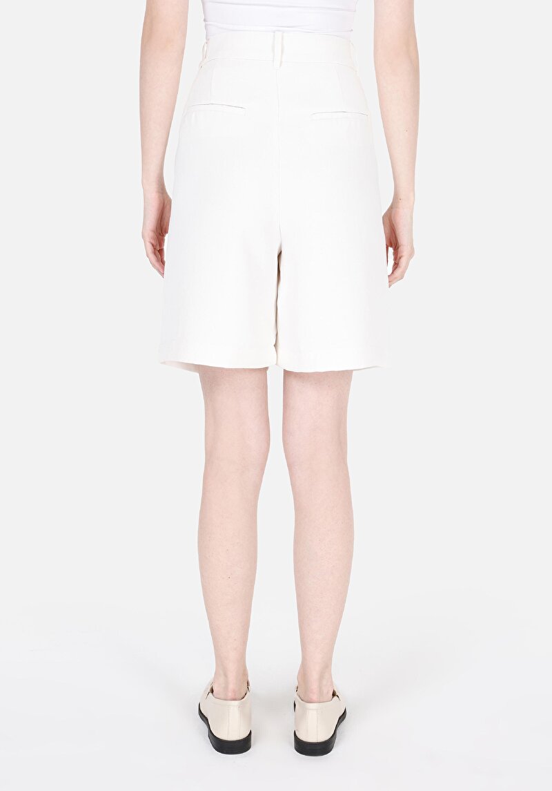 Imagine a Regular Fit Talie Înaltă Drept Pantaloni Scurți Albi Pentru Femei