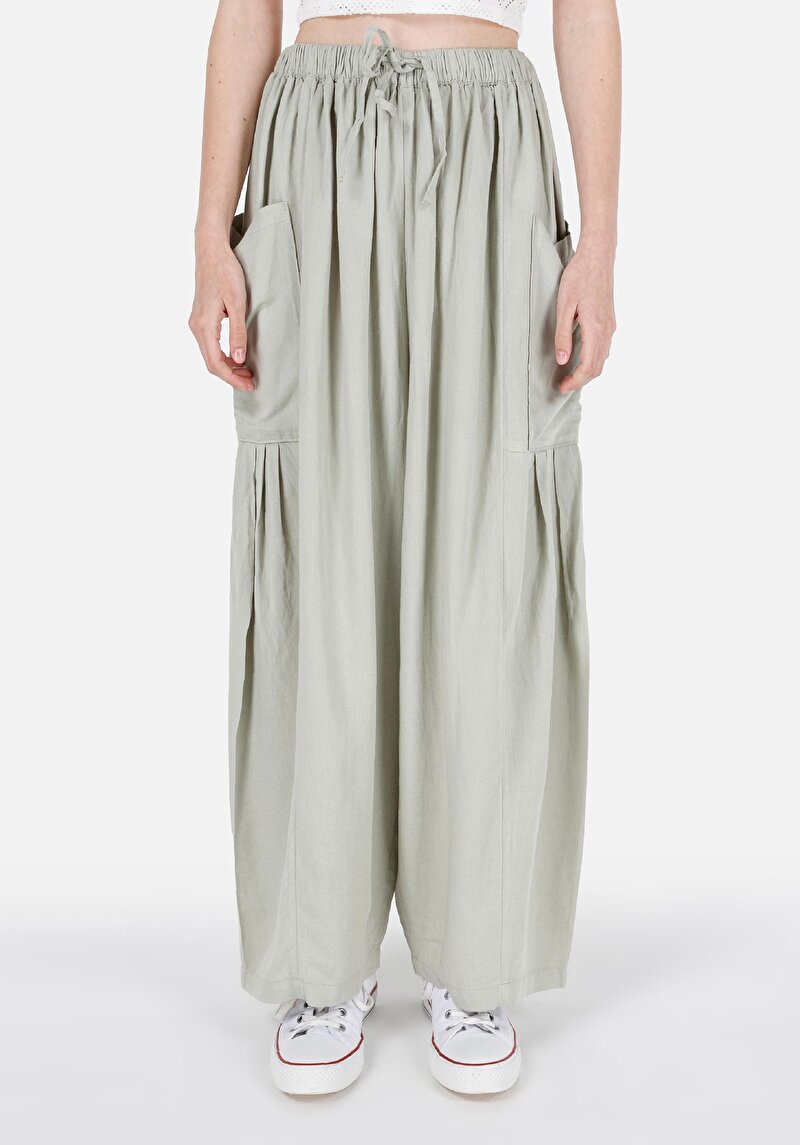 Imagine a Pantaloni De Dama Verde Regular Fit Cl1069020