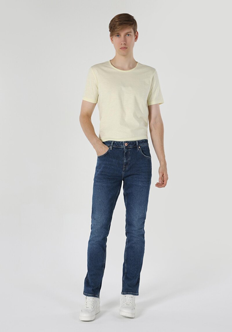 Imagine a Pantaloni De Barbati Denim Straight Fit 044 Karl Cl1062425