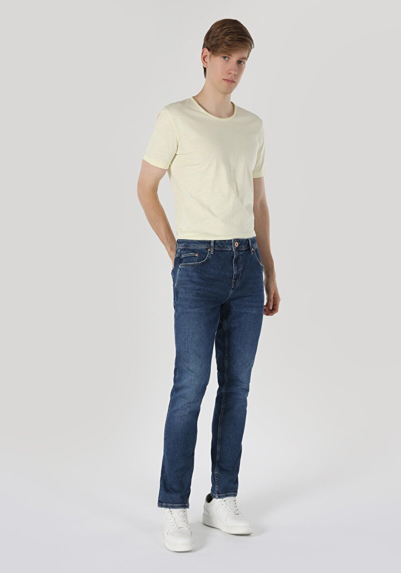 Afișați detalii pentru Pantaloni De Barbati Denim Straight Fit 044 Karl Cl1062425