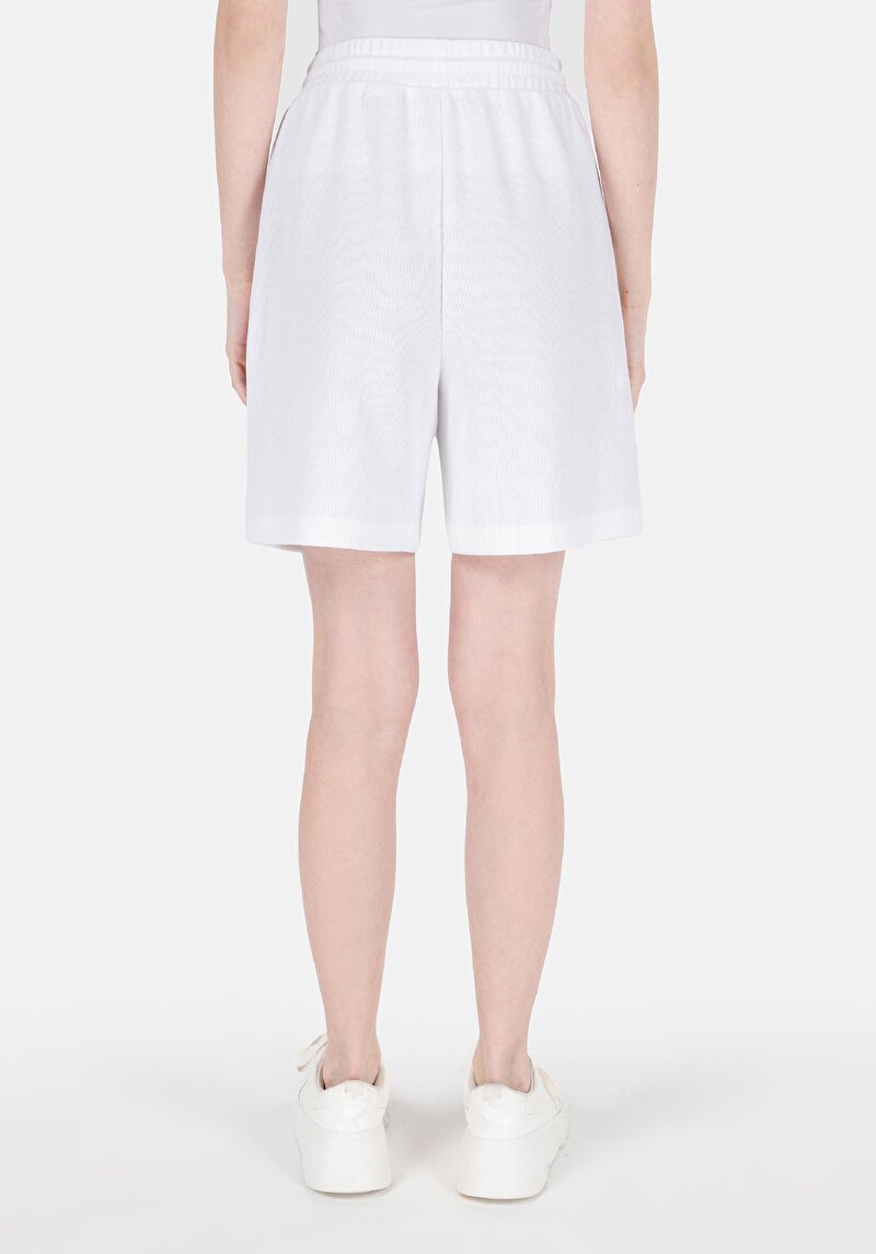 Imagine a Short / Pantaloni Scurti De Dama Alb Regular Fit  Cl1069066