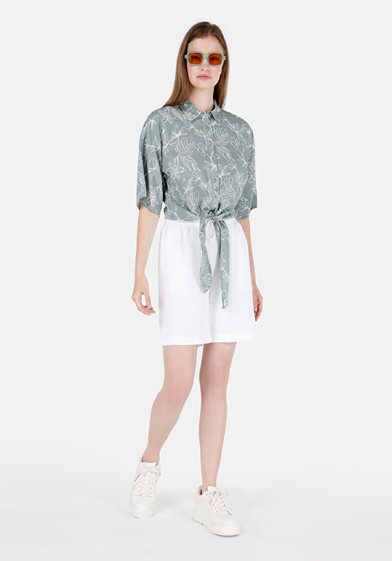 Imagine a Short / Pantaloni Scurti De Dama Alb Regular Fit  Cl1069066