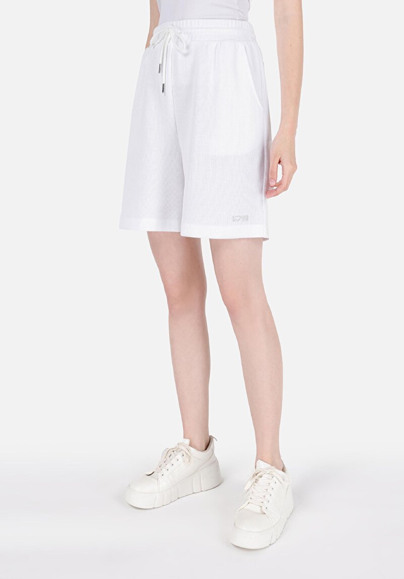 Imagine a Short / Pantaloni Scurti De Dama Alb Regular Fit  Cl1069066