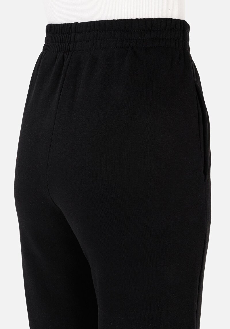 Afișați detalii pentru Pantaloni De Trening De Dama Negru Regular Fit  Cl1065686