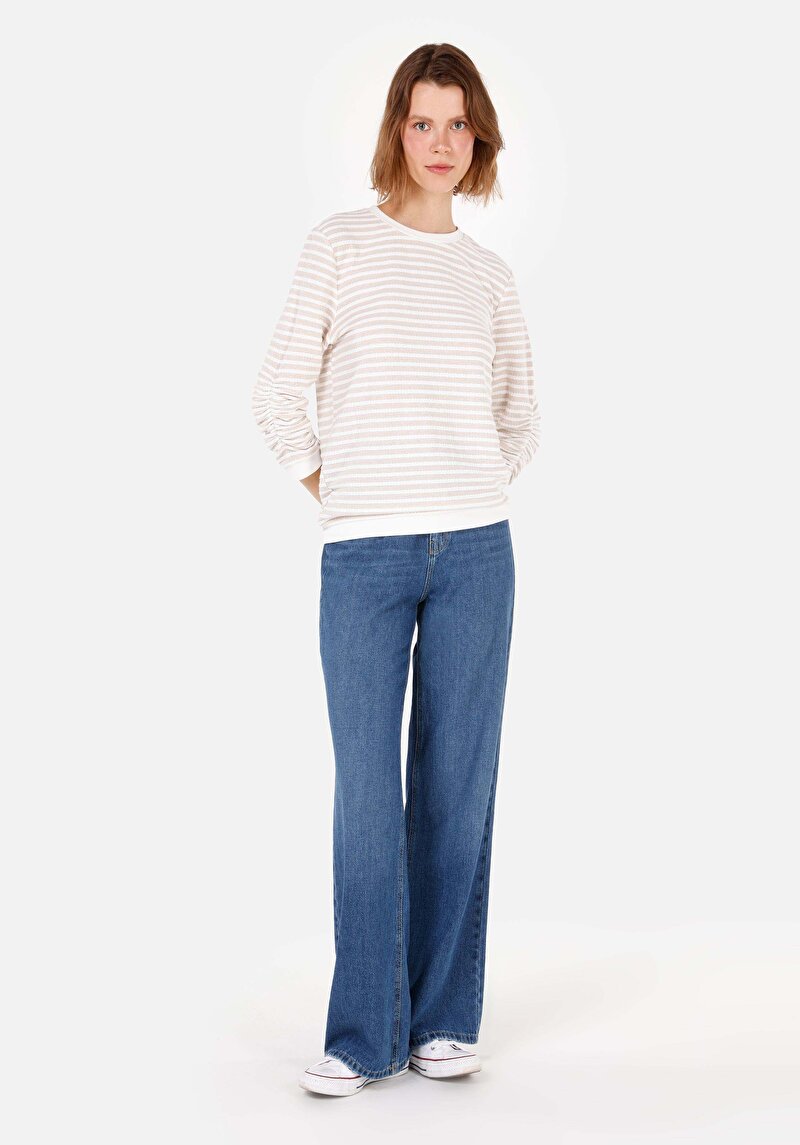 Imagine a Tricou Cu Maneca Lunga De Dama Bej Regular Fit Cl1070221