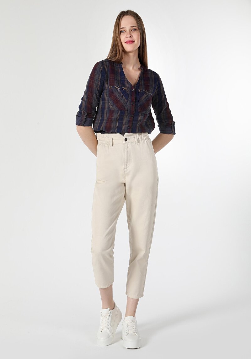 Imagine a Regular Fit Judge Collar Cămașă În Carouri Bleumarin Pentru Femei