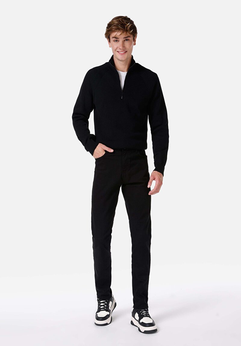 Imagine a Pantaloni De Barbati Negru Straight Fit Cl1049744