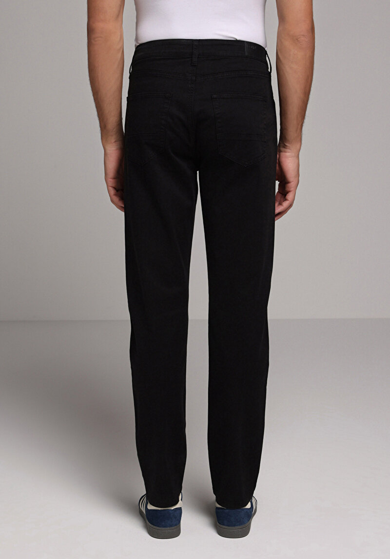Imagine a Pantaloni De Barbati Negru Straight Fit Cl1049744