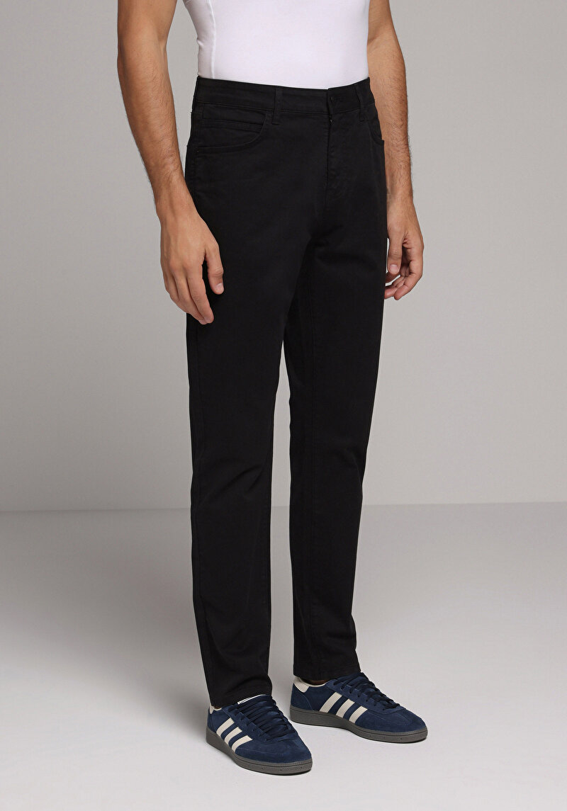 Imagine a Pantaloni De Barbati Negru Straight Fit Cl1049744