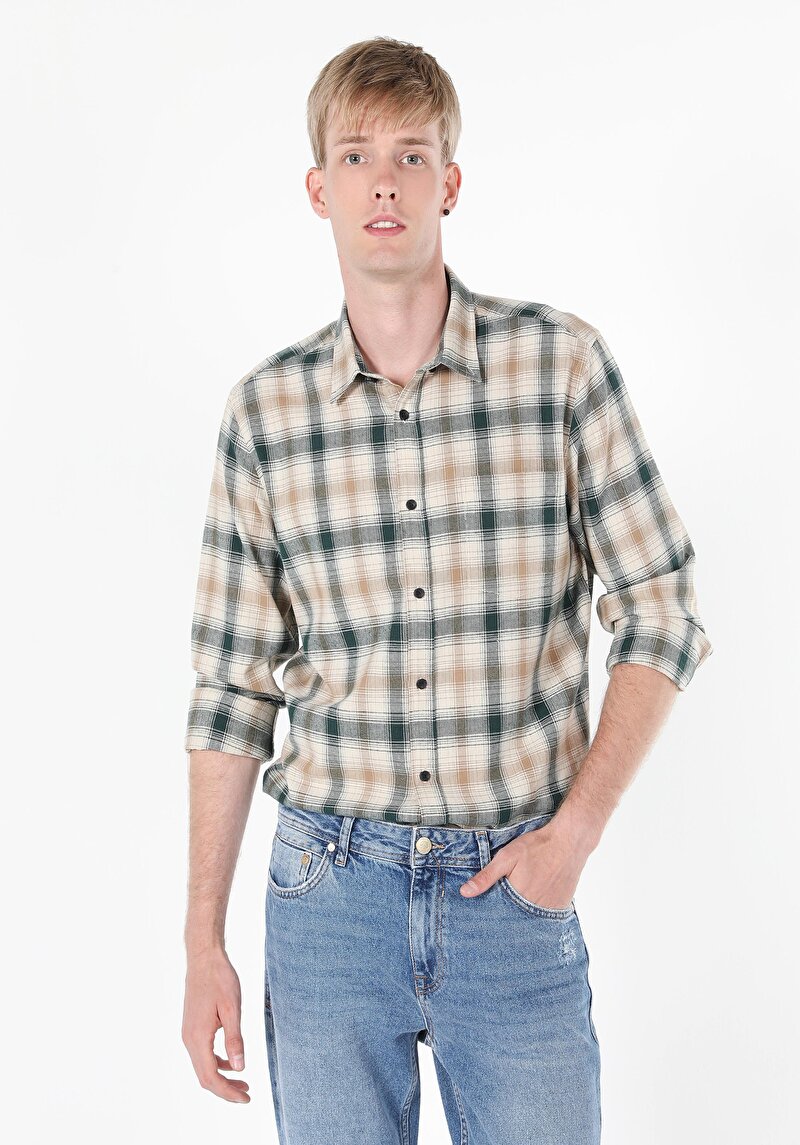 Imagine a Camasa Cu Maneca Lunga De Barbati Kaki Regular Fit  Cl1059766
