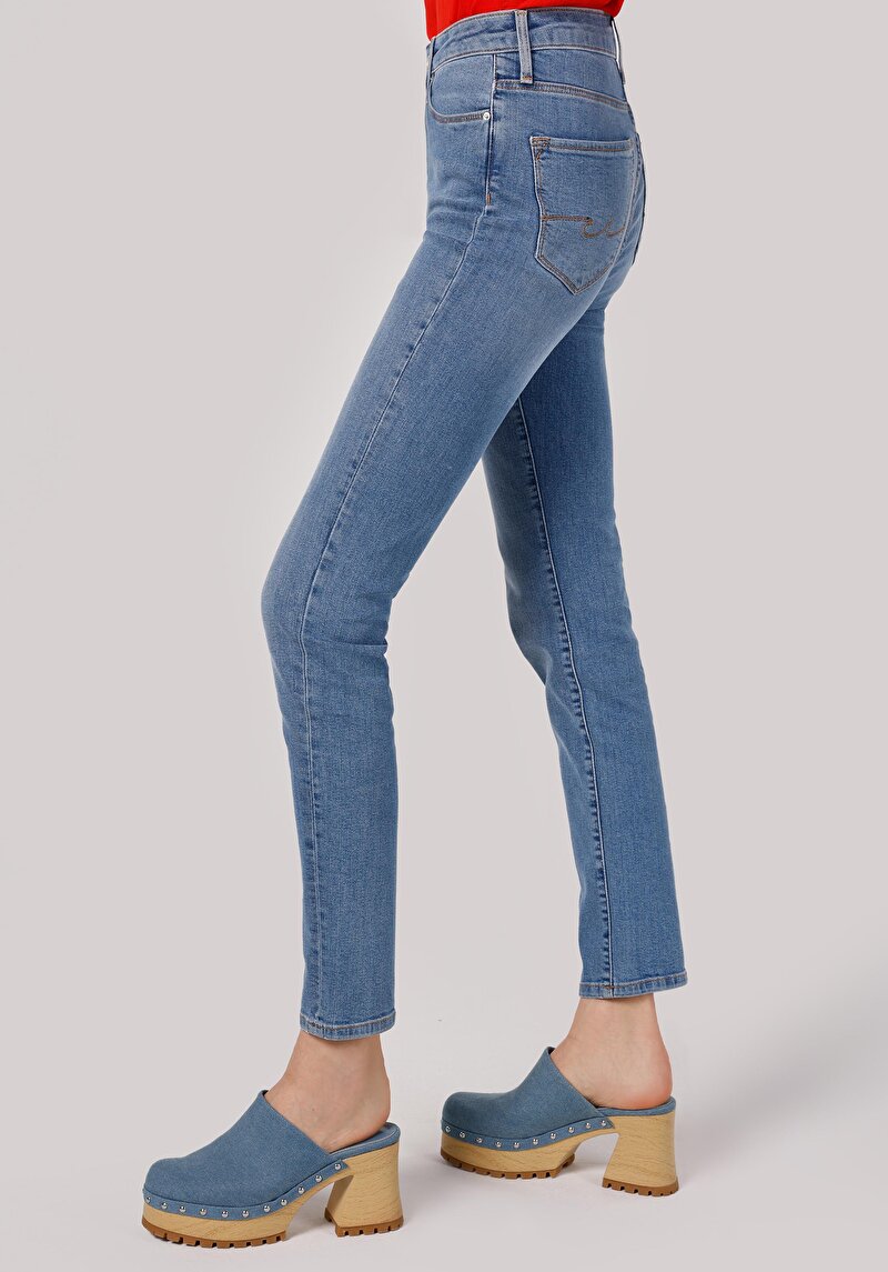 Afișați detalii pentru Slim Fit Talie Medie Picior Drept Blugi Din Denim Pentru Femei