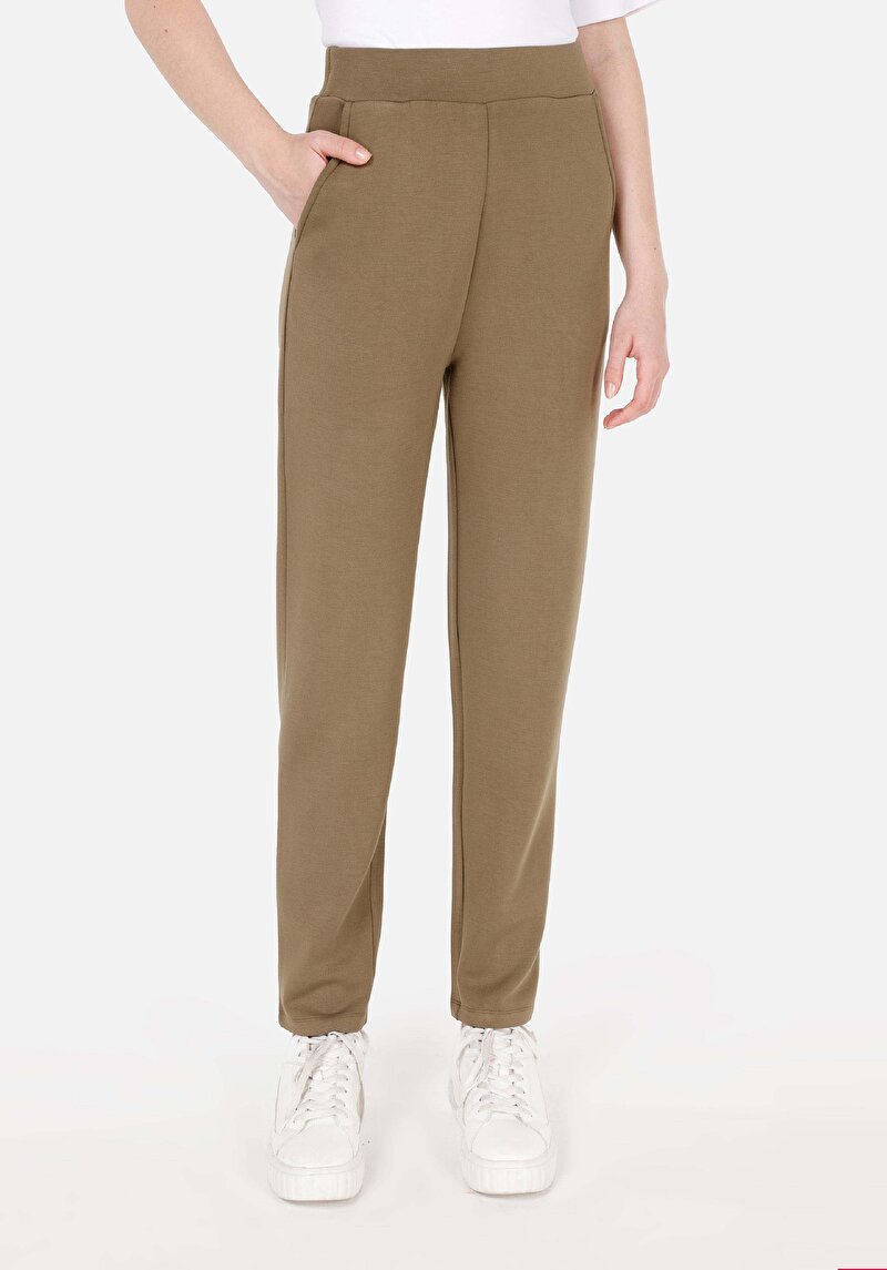 Imagine a Pantaloni De Trening De Dama Kaki Regular Fit Cl1070252