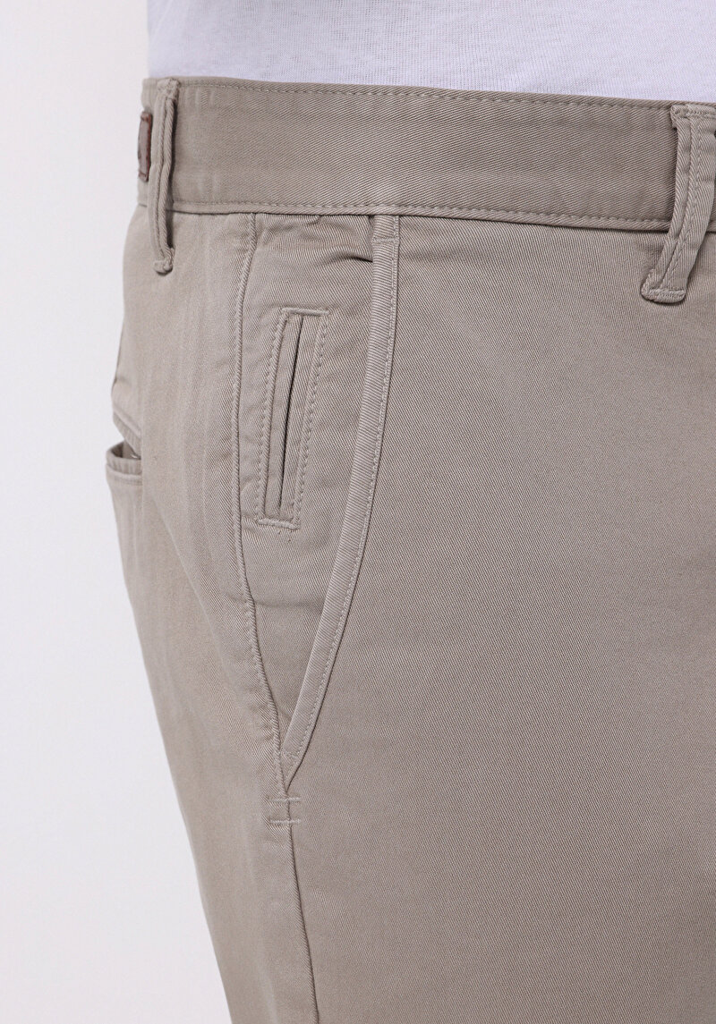 Afișați detalii pentru Pantaloni De Barbati Bej Slim Fit  Cl1049749