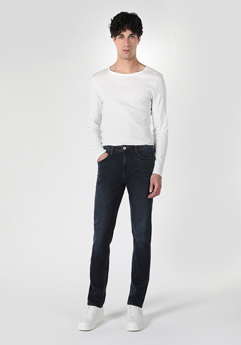 Imagine a Pantaloni De Barbati Albastru Marin Straight Fit 044 Karl Cl1061356