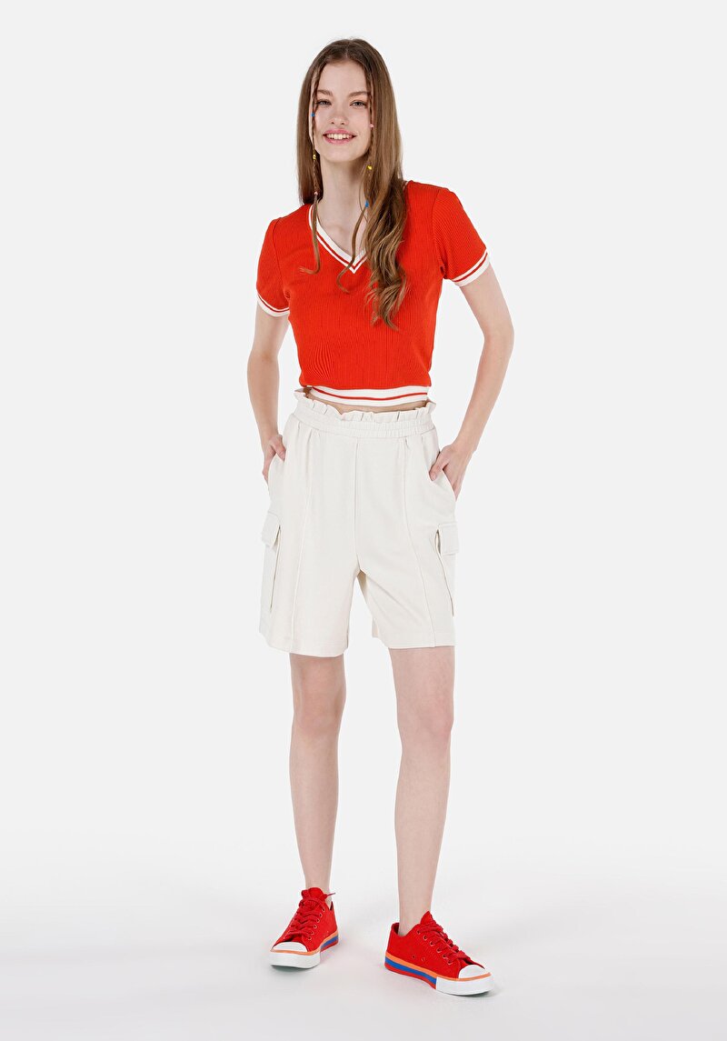 Imagine a Regular Fit Mid Talie Pantaloni Scurți Ecru Pentru Femei