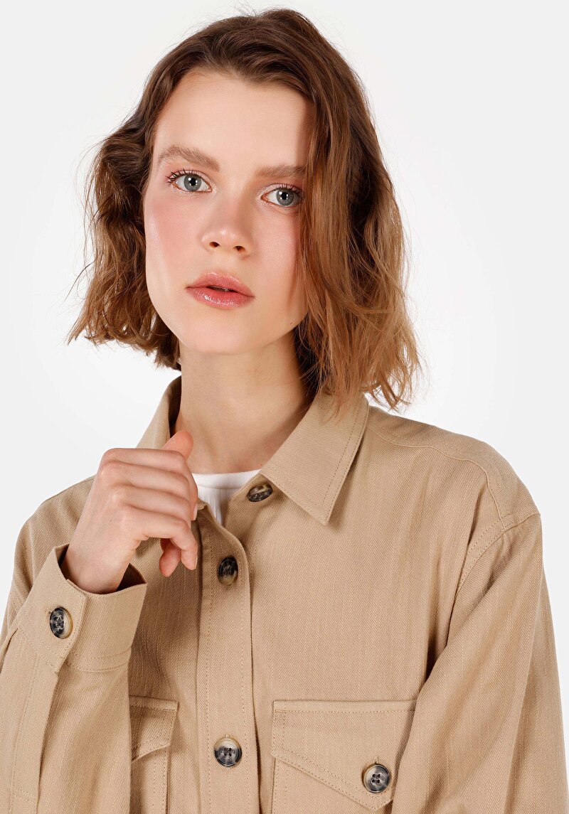 Imagine a Camasa Cu Maneca Lunga De Dama Bej Regular Fit Cl1070308