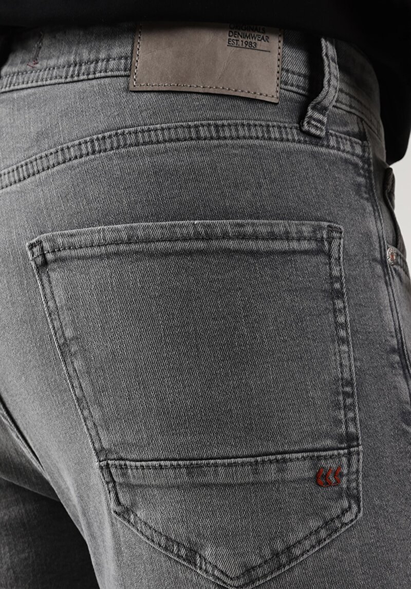 Afișați detalii pentru Blugi Gri Pentru Bărbați Cu Talie Înaltă Și Talie Înaltă