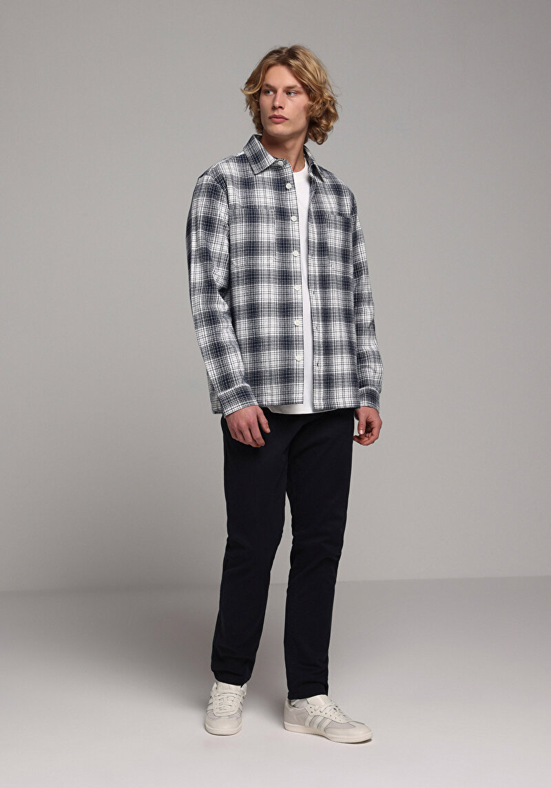 Imagine a Pantaloni De Barbati Albastru Marin Slim Fit Cl1049749