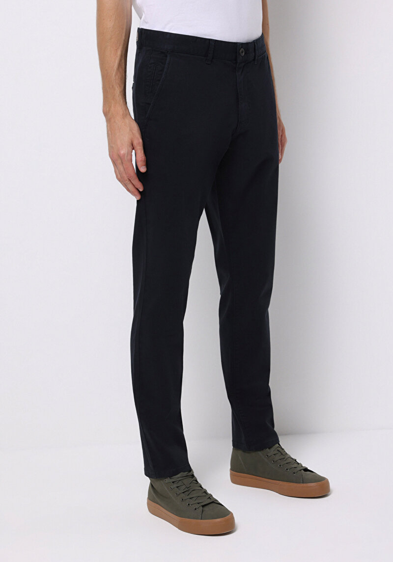 Imagine a Pantaloni De Barbati Albastru Marin Slim Fit Cl1049749
