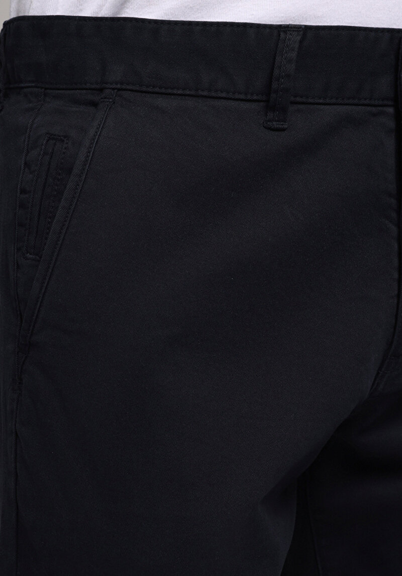 Imagine a Pantaloni De Barbati Albastru Marin Slim Fit Cl1049749