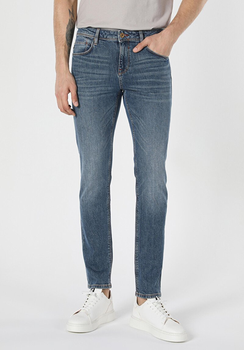 Afișați detalii pentru Pantaloni De Barbati Albastru Straight Fit 044 Karl Cl1058600