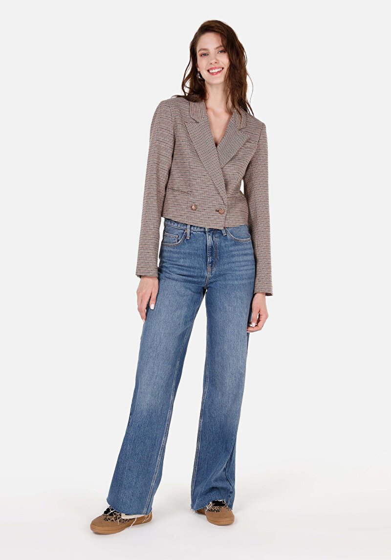 Imagine a Jachetă Bej Pentru Femei Regular Fit