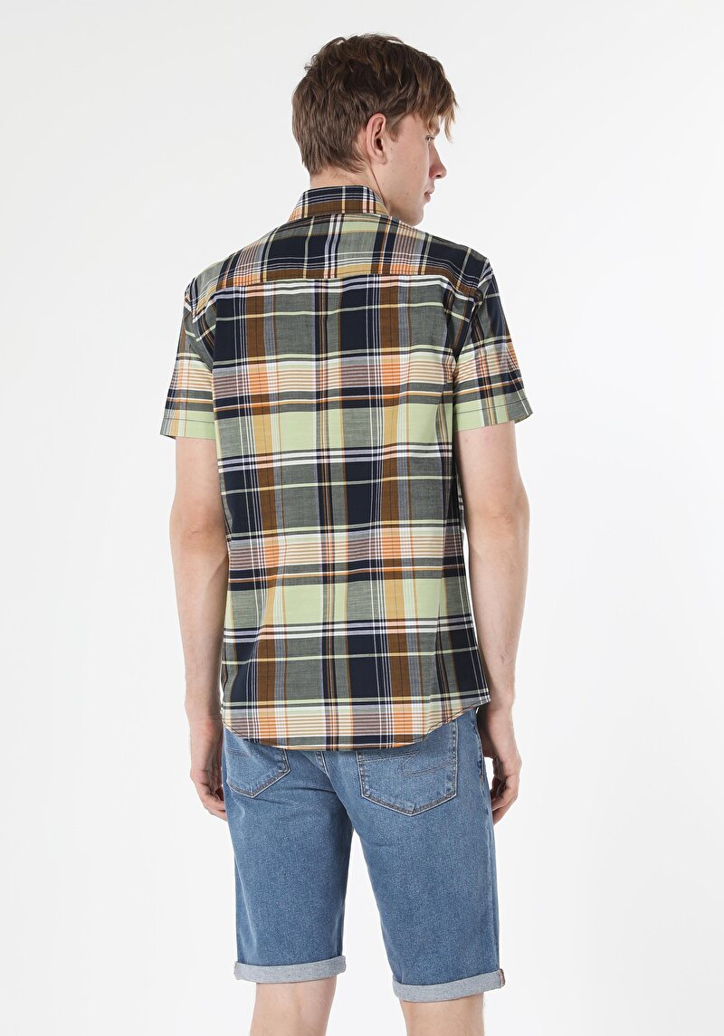 Afișați detalii pentru Cămașă Cu Gât În Carouri Cămașă Cu Mânecă Scurtă Multicoloră Pentru Bărbați