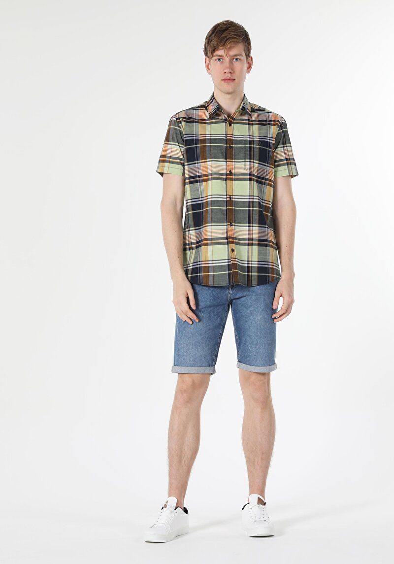 Afișați detalii pentru Cămașă Cu Gât În Carouri Cămașă Cu Mânecă Scurtă Multicoloră Pentru Bărbați