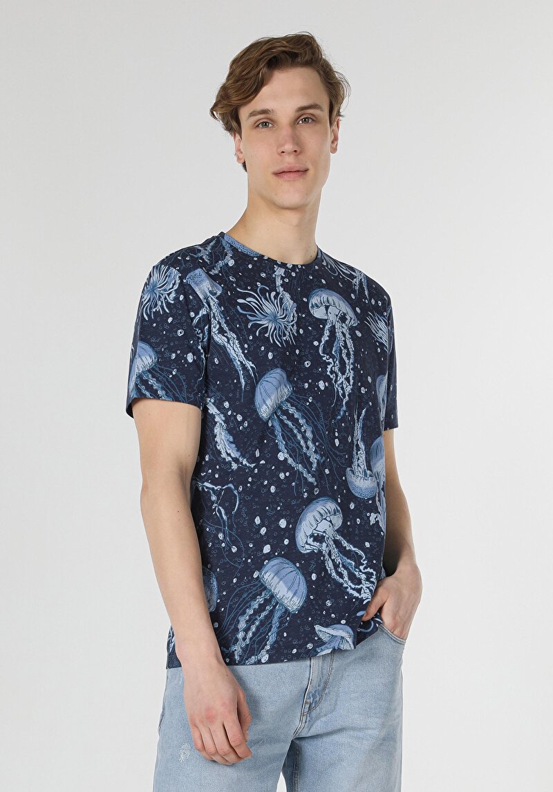 Afișați detalii pentru Regular Fit Round Neck Imprimat Bărbați Bleumarin Tricou Cu Mânecă Scurtă