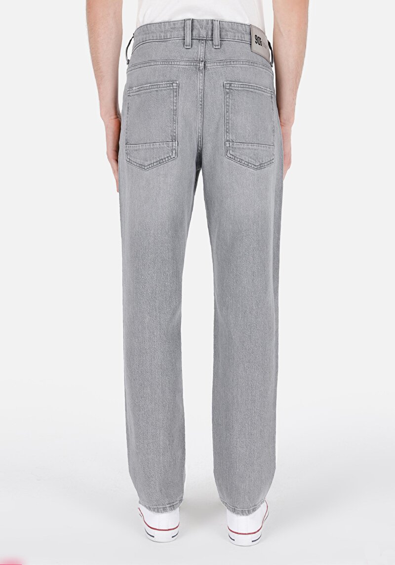 Imagine a Blugi Gri Pentru Bărbați Cu Talie Dreaptă
