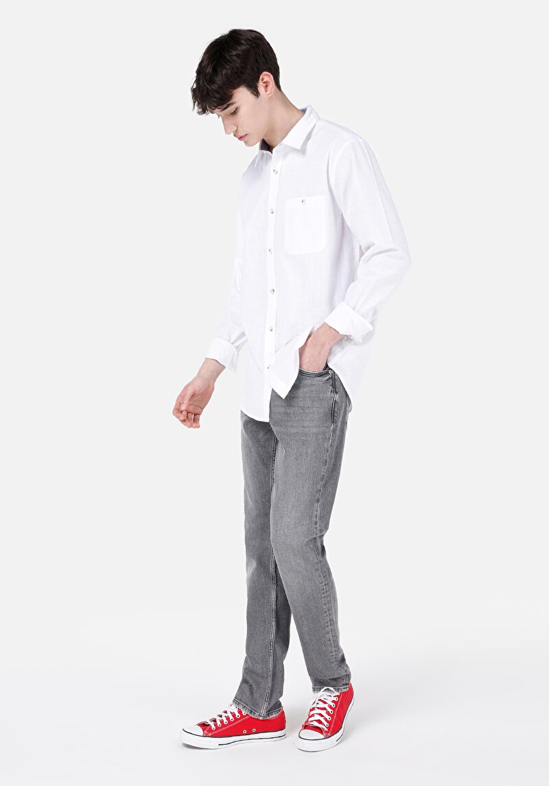 Imagine a Blugi Negri Bărbați Cu Potrivire Dreaptă