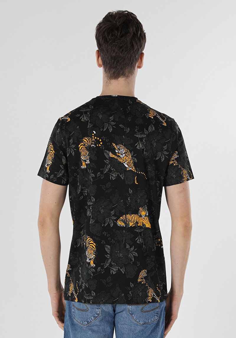 Afișați detalii pentru Regular Fit Round Neck Printed Tricou Negru Cu Mânecă Scurtă Pentru Bărbați